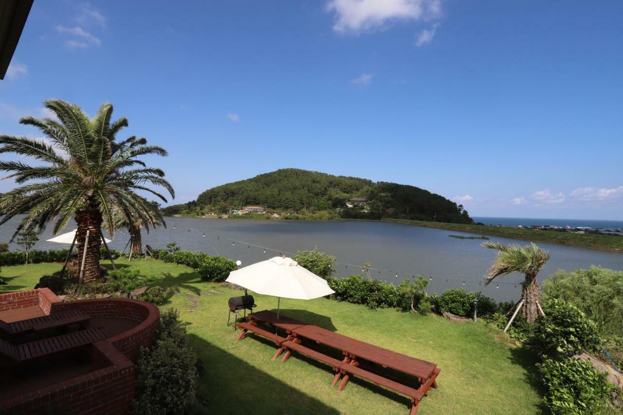 Jeju Lake Pension Ngoại thất bức ảnh